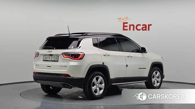 Jeep Compass 2nd Generation 2019 Белый из Кореи
