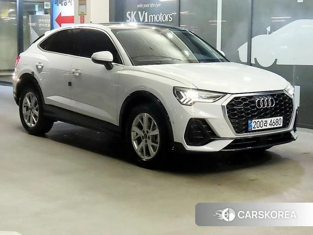 Audi Q3 (F3) 2024 Белый из Кореи