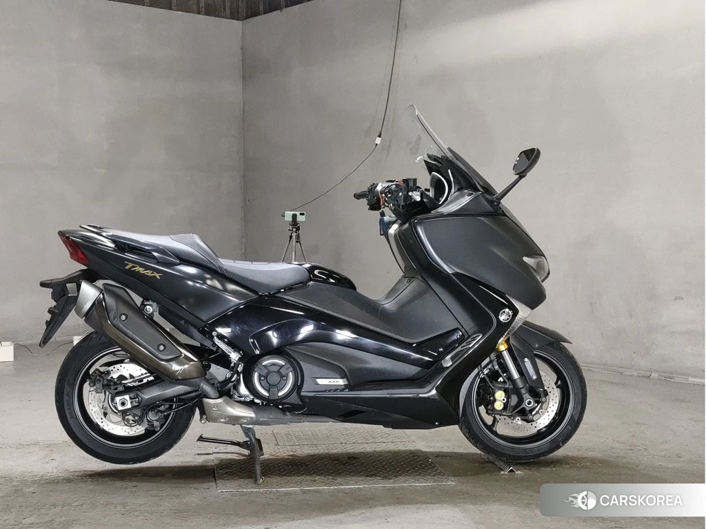Проданный Yamaha T-MAX 530 DX 2017 из Японии
