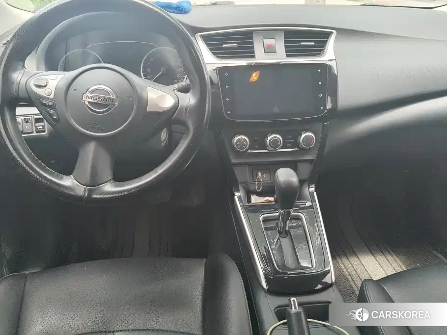 Nissan Sylphy 2023 Белый из Китая