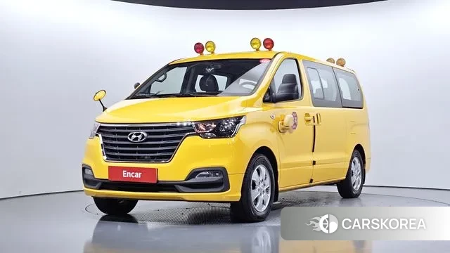 Hyundai The New Grand Starex 2018 Желтый из Кореи