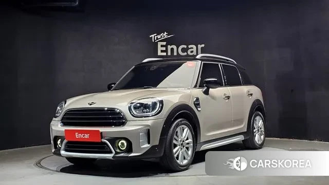 Mini Cooper Countryman 2022 Песочный из Кореи