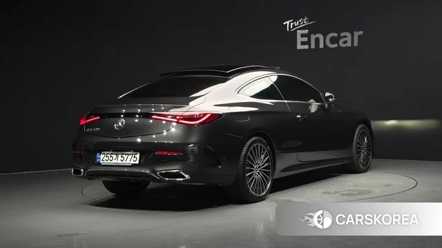 Mercedes-Benz CLE-Class C236 2025 Песочный из Кореи