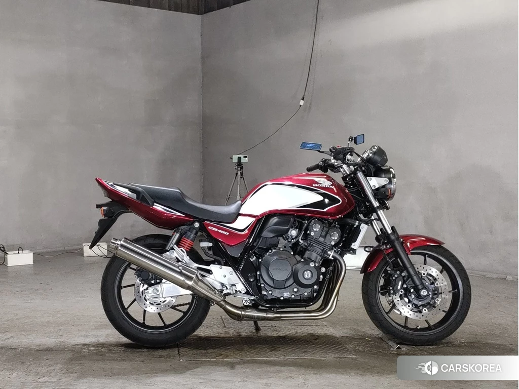 Проданный Honda CB400SF 2020 из Японии
