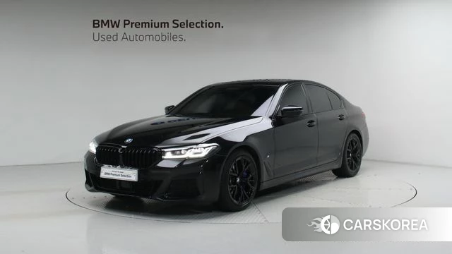 BMW 5 Series (G30) 2021 Черный из Кореи