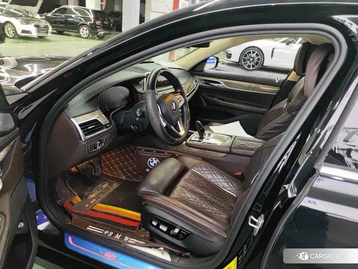 BMW 7 series 2020 Черный из Китая