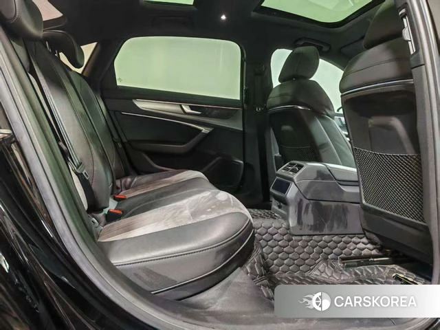 Audi A6L 2021 Черный из Китая