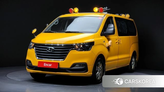 Hyundai The New Grand Starex 2019 Желтый из Кореи