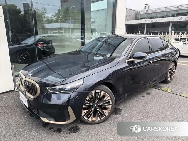 BMW 5 series 2024 Черный из Китая
