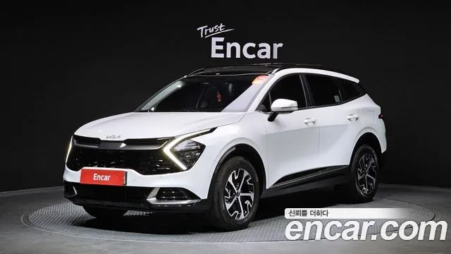 Kia Sportage 5th Generation Hybrid 2023 Белый из Кореи