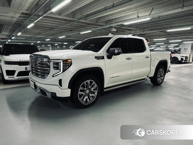GMC Sierra 2023 Белый из Кореи