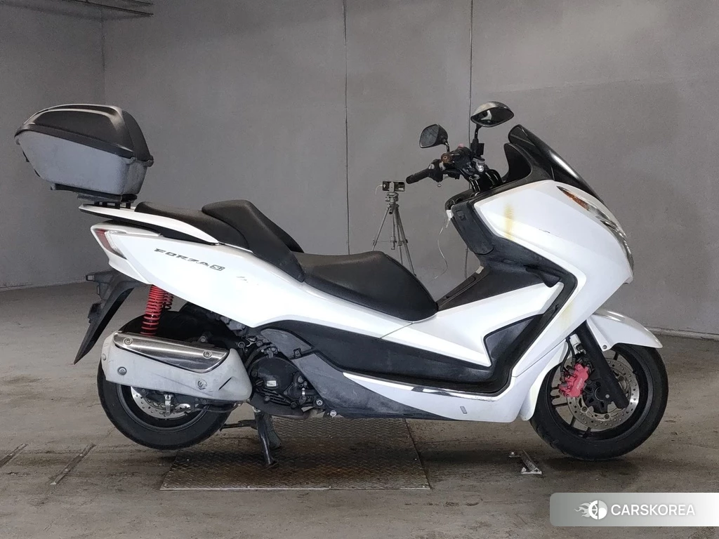 Проданный Honda FORZA 2013 из Японии