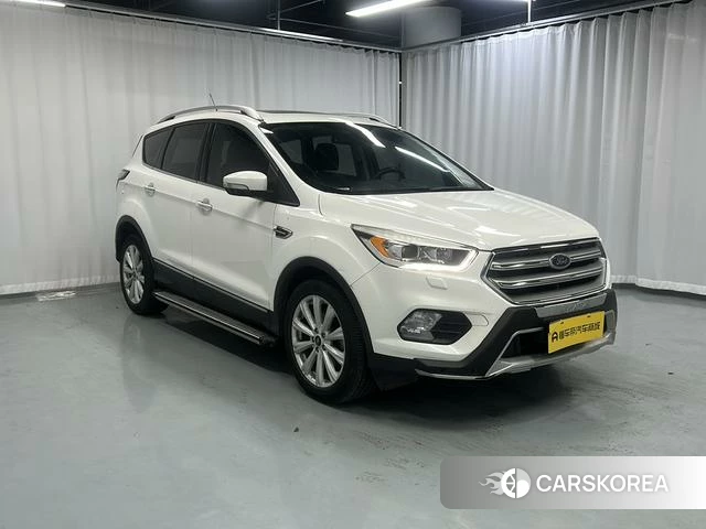 Ford Winged Tiger 2018 Белый из Китая