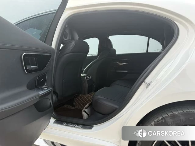 Mercedes-Benz Class C 2022 Белый из Китая