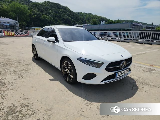 Mercedes-Benz A-Class W177 2023 Белый из Кореи