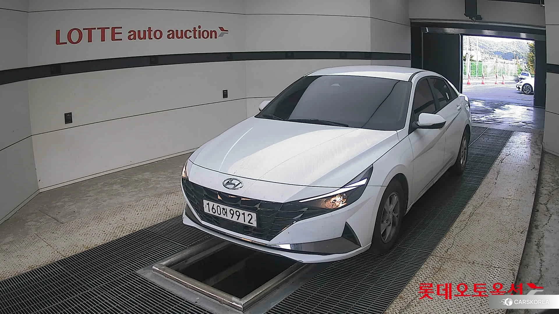 Hyundai Avante 2021 Polar White из Кореи
