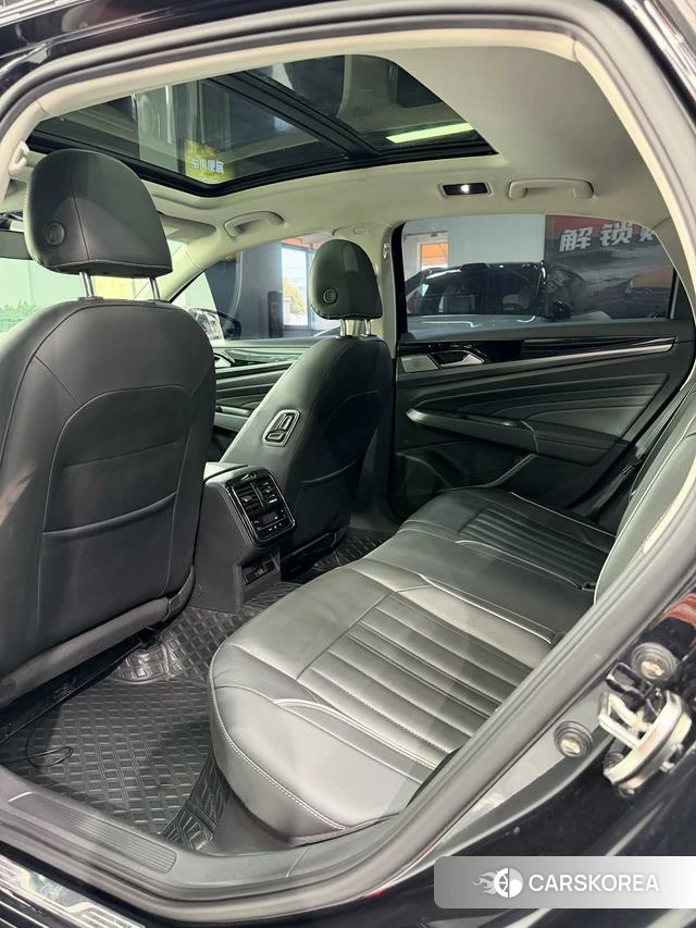 Volkswagen Passat 2022 Черный из Китая