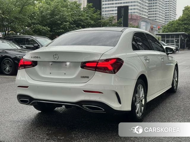 Mercedes-Benz Class A 2021 Белый из Китая
