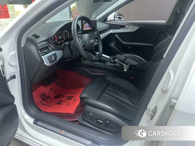 Audi A4L 2021 Белый из Китая