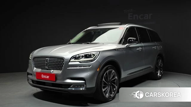 Lincoln Aviator 2nd generation 2021 Серебристо-серый из Кореи