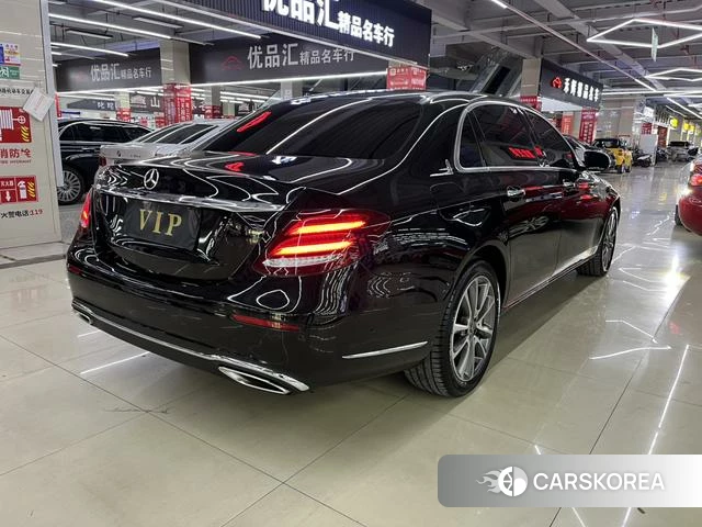 Mercedes-Benz E-class 2018 Черный из Китая