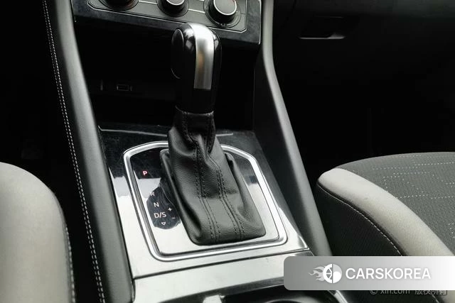 Jetta VS5 2023 Белый из Китая
