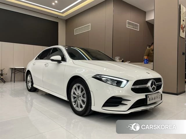 Mercedes-Benz Class A 2022 Белый из Китая