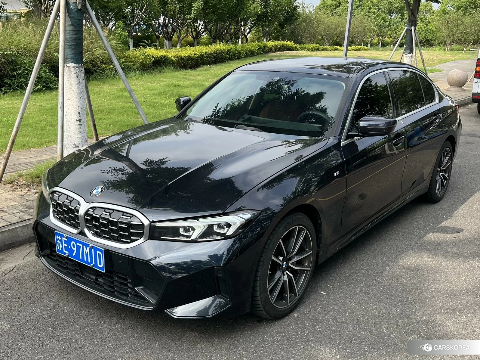 BMW 3 series 2024 Черный из Китая