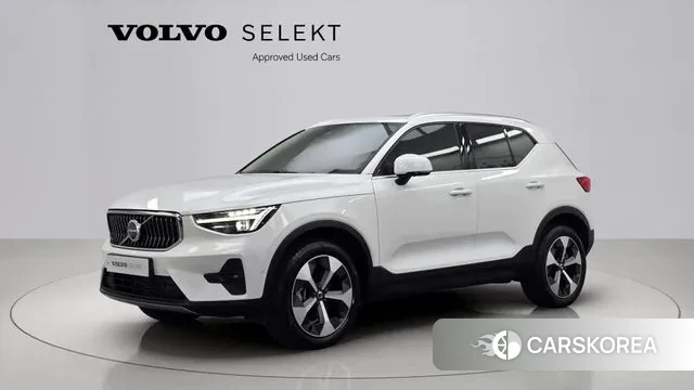 Volvo XC40 2025 Белый из Кореи