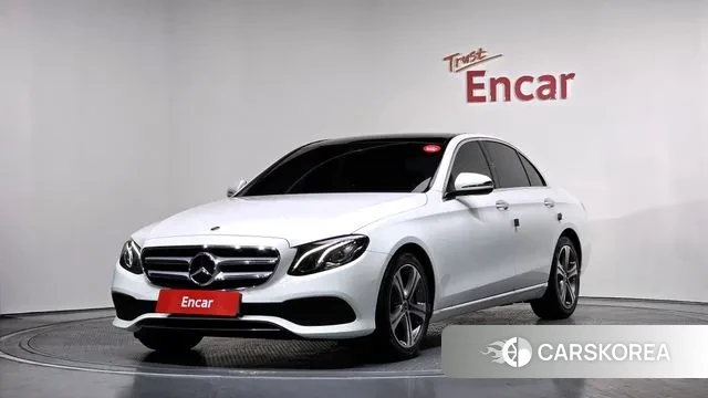 Mercedes-Benz E-Class W213 2019 Белый из Кореи