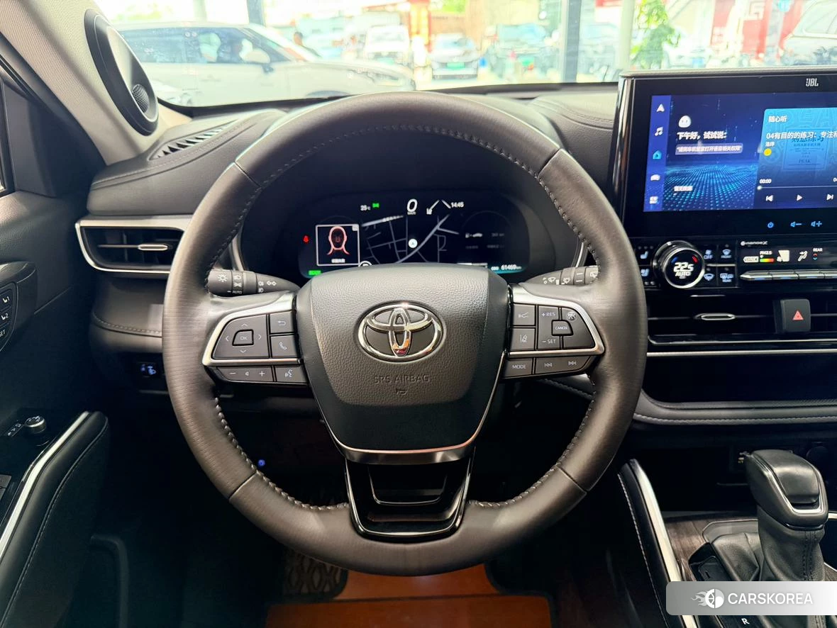 Toyota Highlander 2021 Белый из Китая