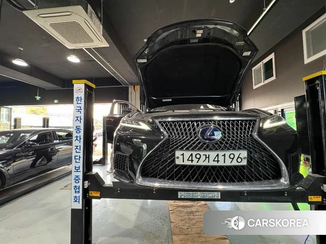 Lexus LS500h 5th generation 2022 Черный из Кореи