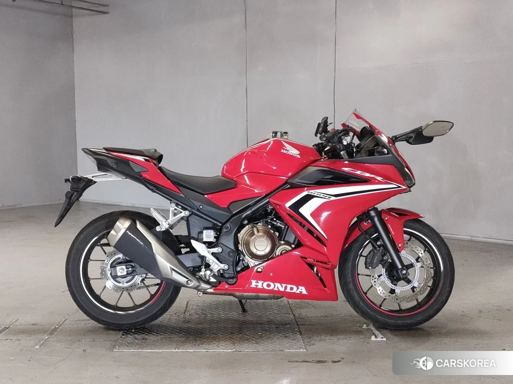 Проданный Honda CBR400R 2021 из Японии, фото 2