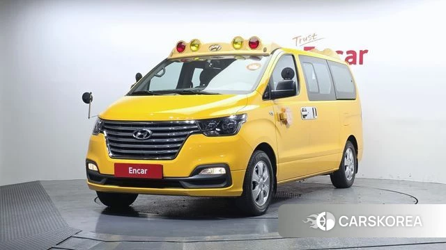 Hyundai The New Grand Starex 2018 Желтый из Кореи