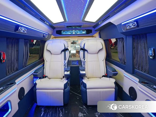 Toyota Hiace 2025 Белый из Китая