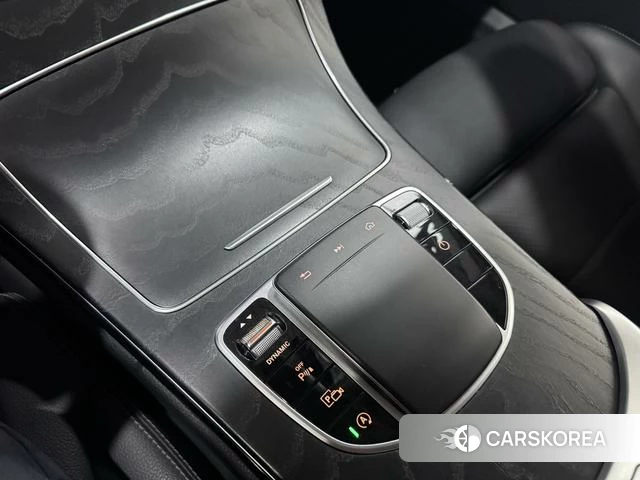 Mercedes-Benz Class C 2021 Белый из Китая