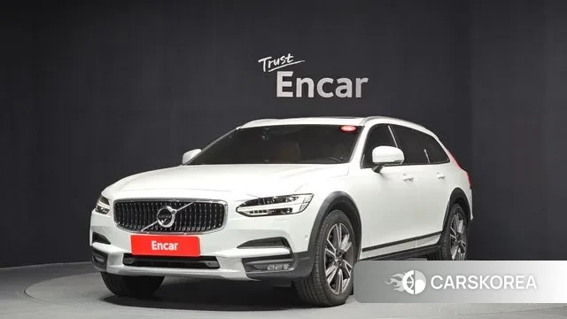 Volvo V90 Cross-Country 2019 Белый из Кореи