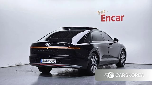 Hyundai Grandeur Hybrid (GN7) 2024 Черный из Кореи