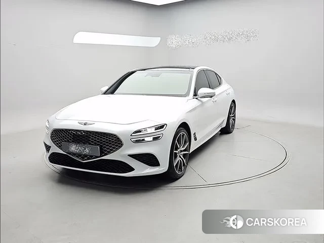 Genesis The New G70 2023 Белый из Кореи