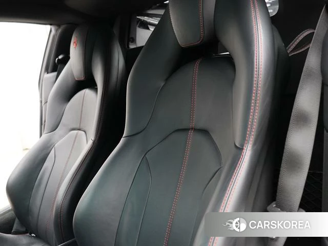 Ferrari F8 2021 Оранжевый из Китая