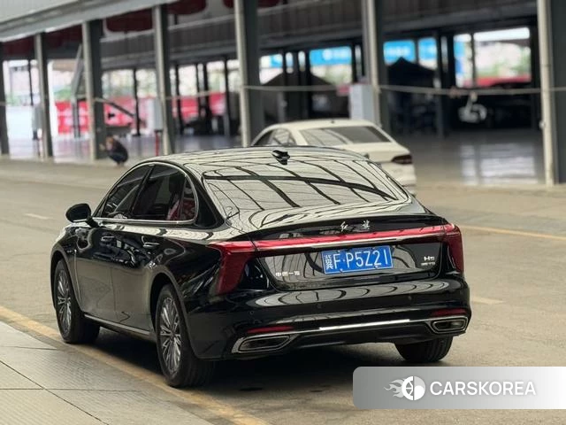 Red flag H5 2024 Черный из Китая
