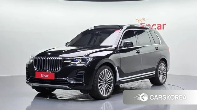 BMW X7 (G07) 2022 Черный из Кореи