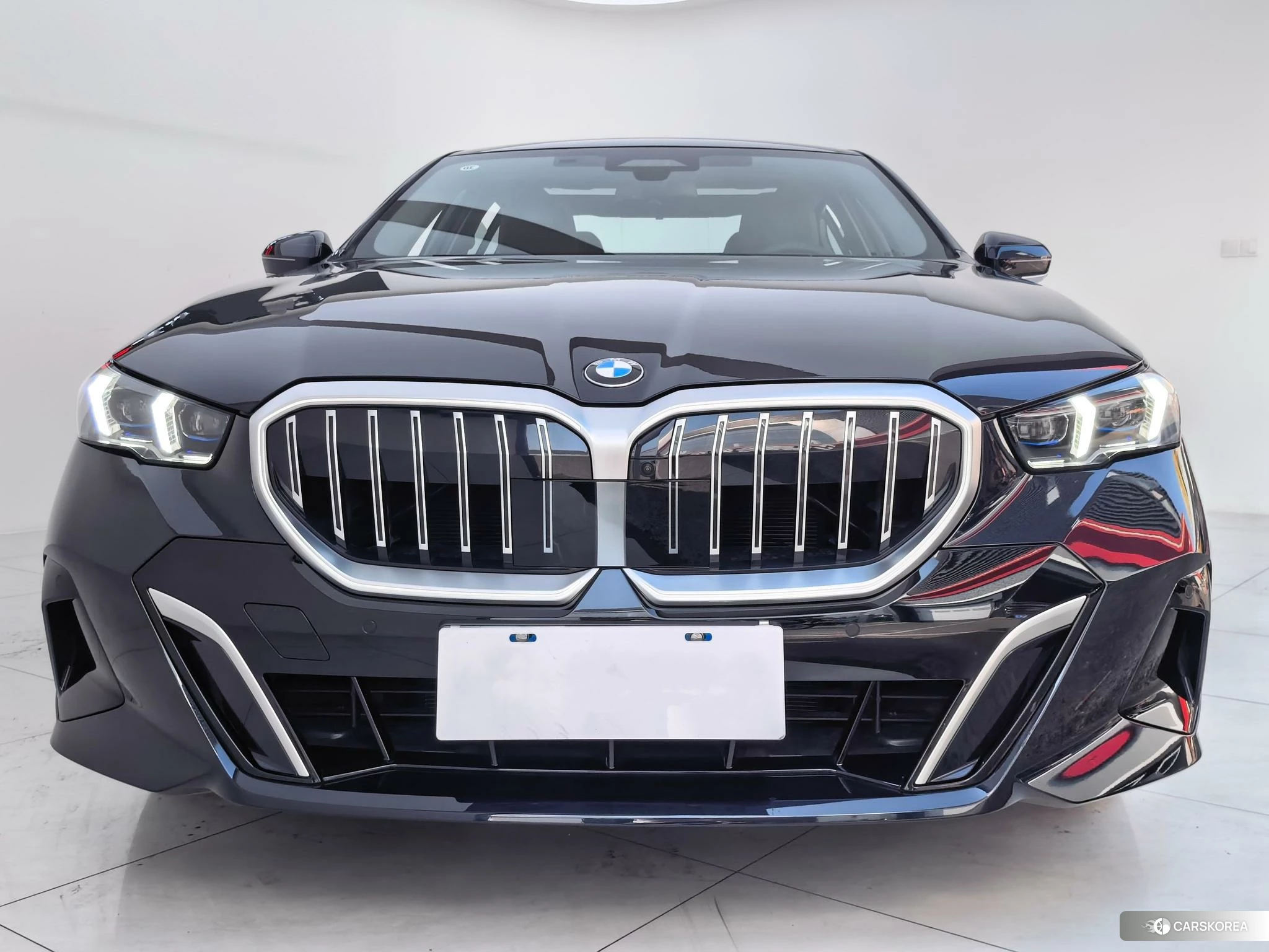 BMW 5 series 2024 Черный из Китая