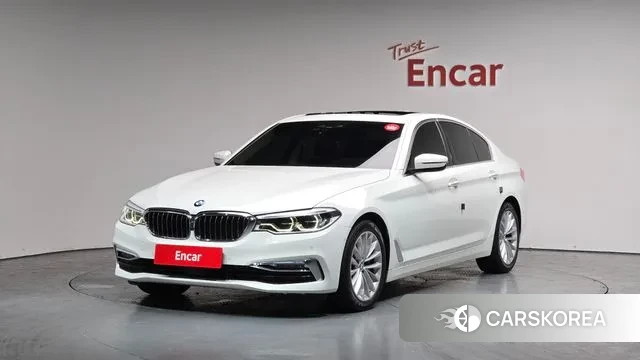 BMW 5 Series (G30) 2018 Белый из Кореи