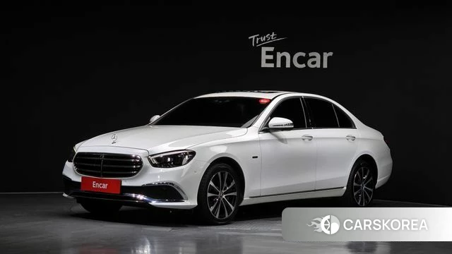 Mercedes-Benz E-Class W213 2021 Белый из Кореи