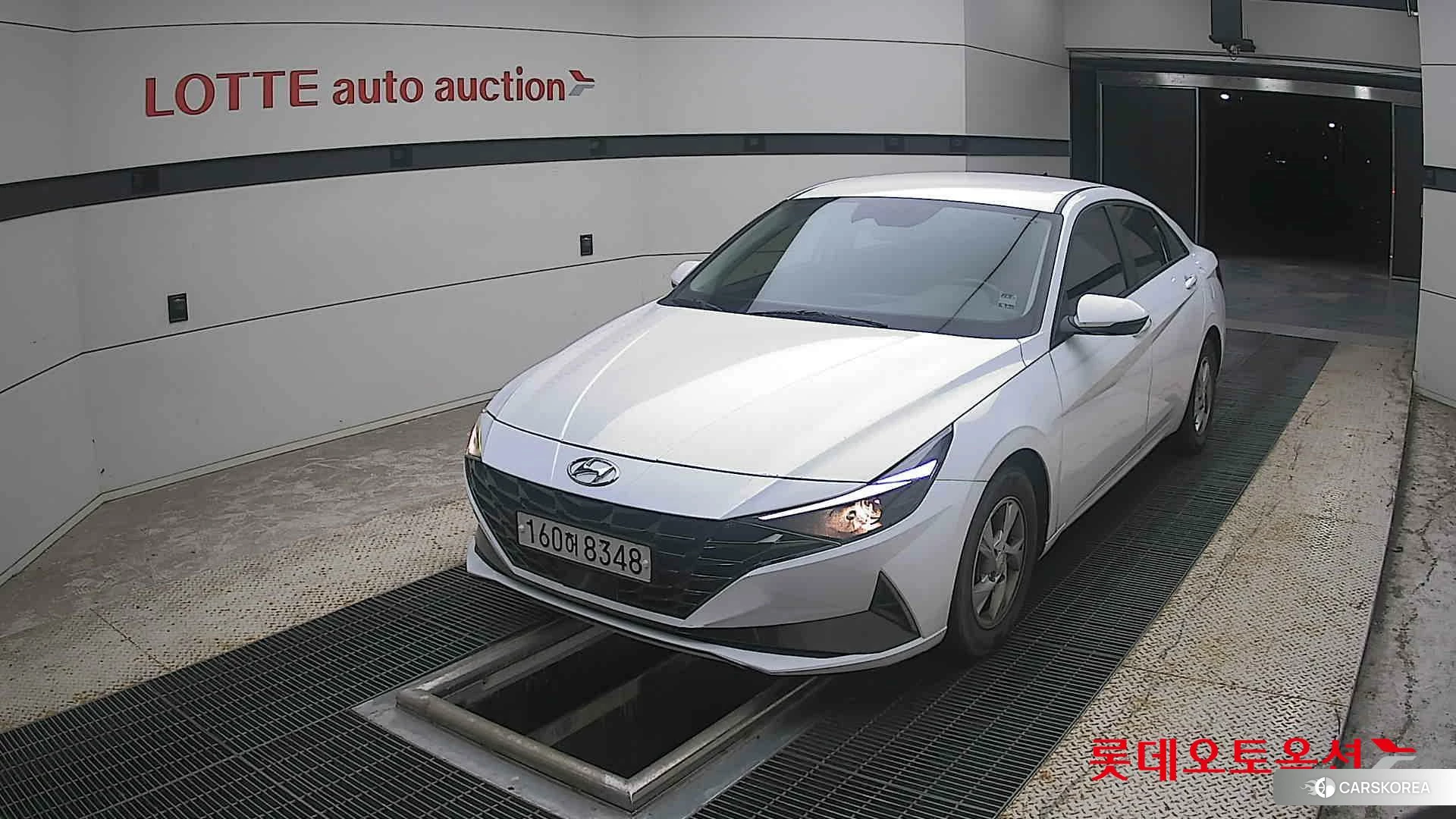 Hyundai Avante 2021 Polar White из Кореи