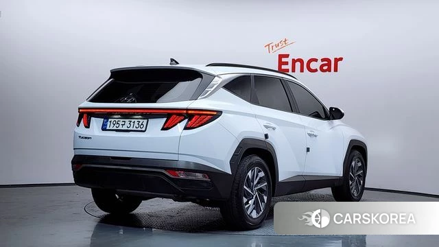 Hyundai Tucson Hybrid (NX4) 2022 Белый из Кореи