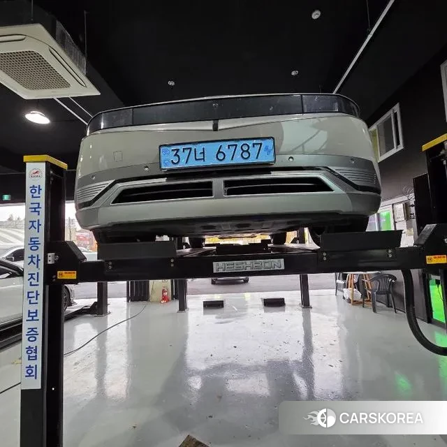 Hyundai Ionic 5 2024 Серебристо-серый из Кореи