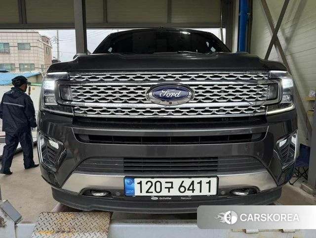 Ford Expeditation 2021 Серый из Кореи
