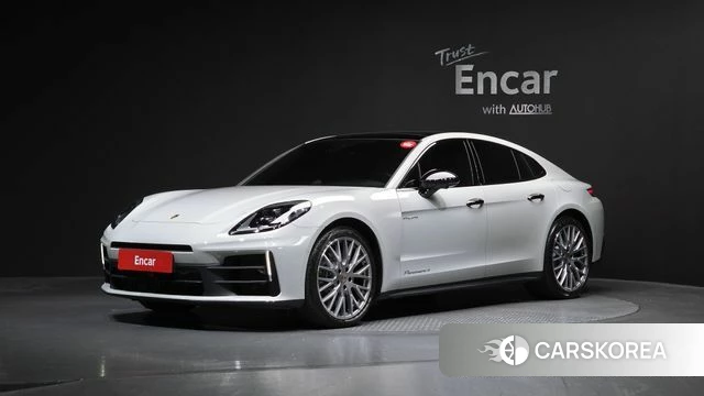 Porsche Panamera (976) 2025 Серебристо-серый из Кореи